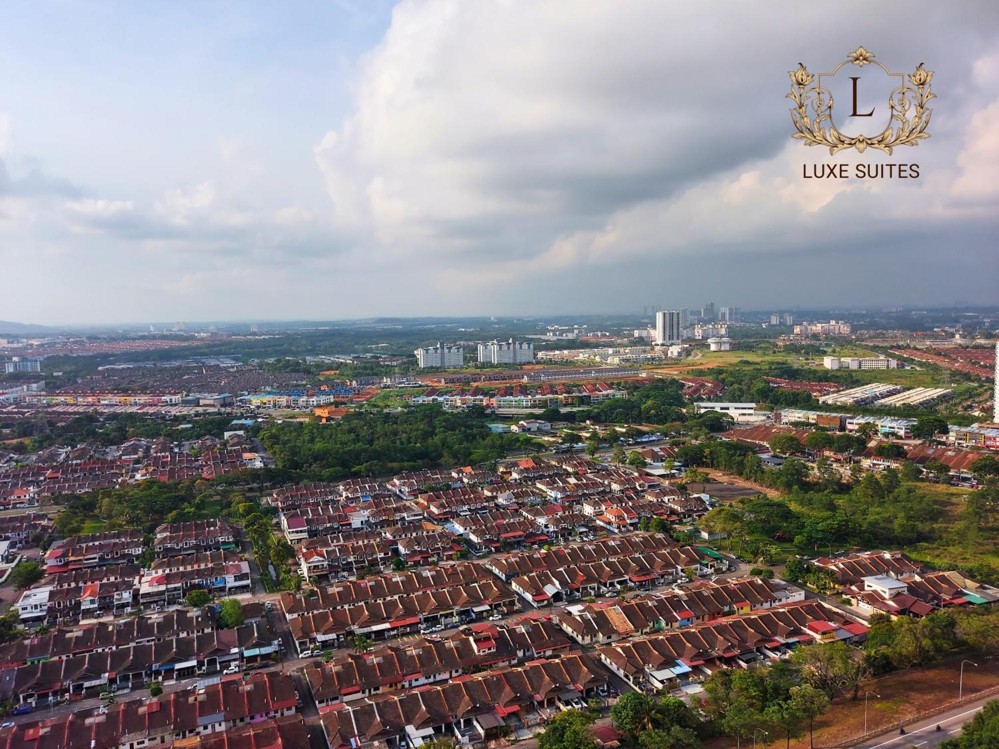 Luxe Suites At Skyloft Johor Bahru Buitenkant foto